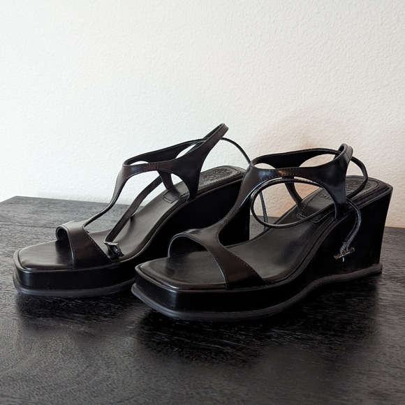Vince Camuto Fetemee Black Leather Strappy Wedge Sandals size 8 - Picture 7 of 7